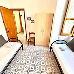 بيت للعطل Front Poetto Beach, Cagliari, By Home&experience *