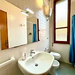Front Poetto Beach, Cagliari, By Home&experience * كالياري
