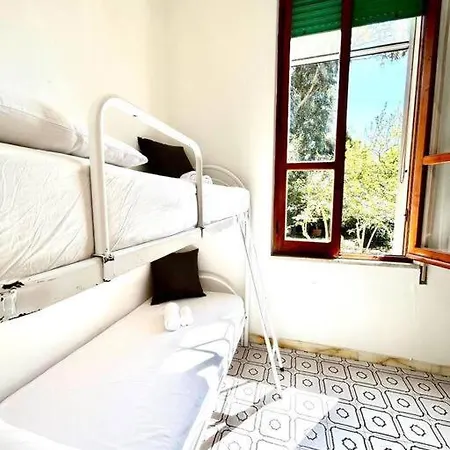 Front Poetto Beach, Cagliari, By Home&experience Кальяри